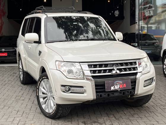 MITSUBISHI PAJERO 3.2 4X4 16V TURBO INTERCOOLER DIESEL 4P AUTOMÁTICO MITSUBISHI PAJERO 3.2 4X4 16V TURBO INTERCOOLER DIESEL 4P AUTOMÁTICO